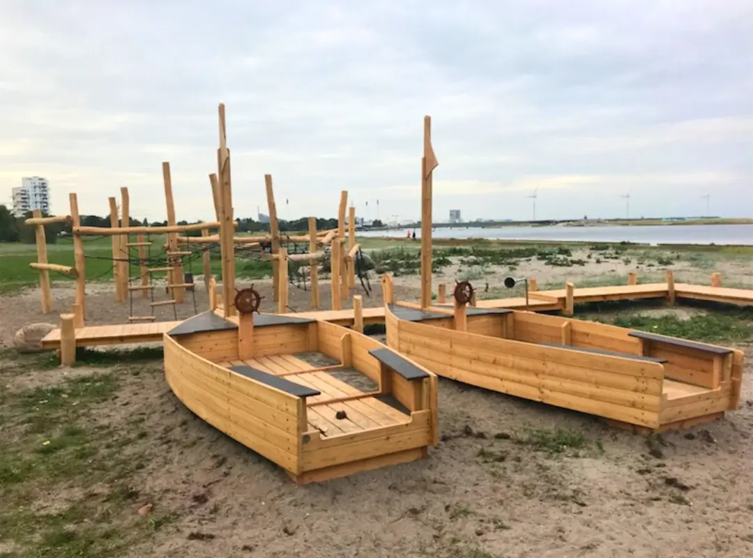 legeplads amager strandpark montering og levering af legepladser (5) legeplads nuuk montering og levering af legepladser (5)
