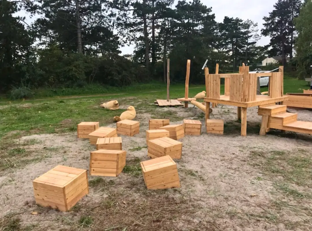 legeplads amager strandpark montering og levering af legepladser (6) legeplads nuuk montering og levering af legepladser (6)