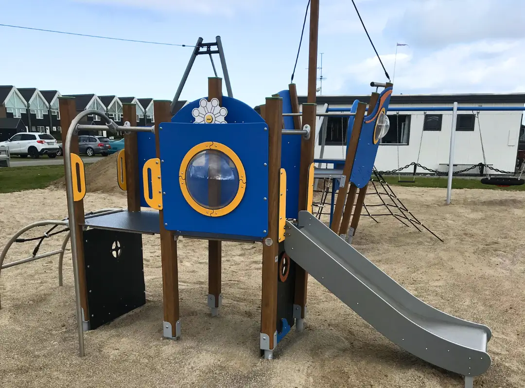 eksempel-pa-legeplads-montering-og-levering-af-legepladser-Assens Marina