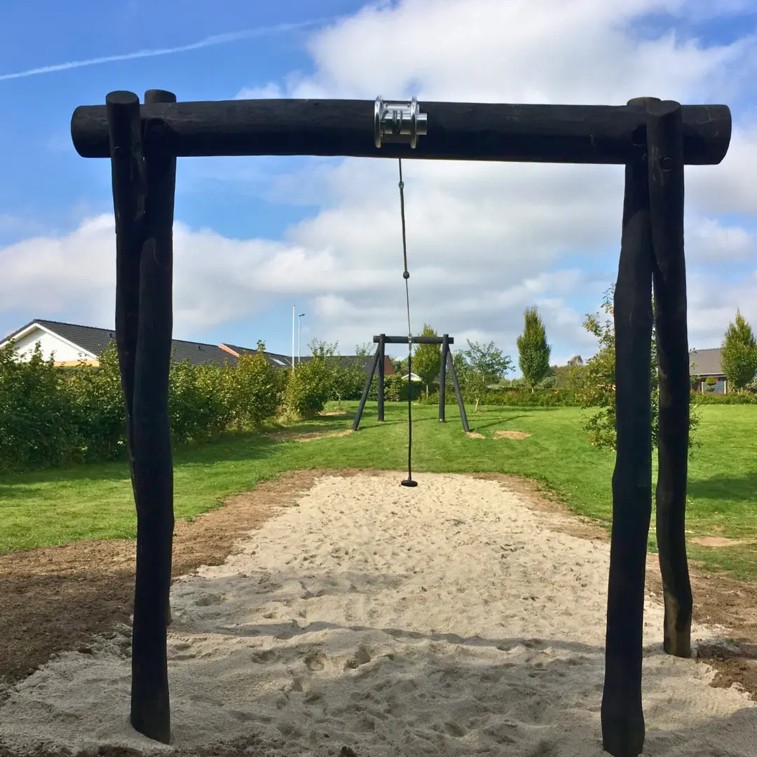 krybilyparken-eksempel-pa-legeplads-copla