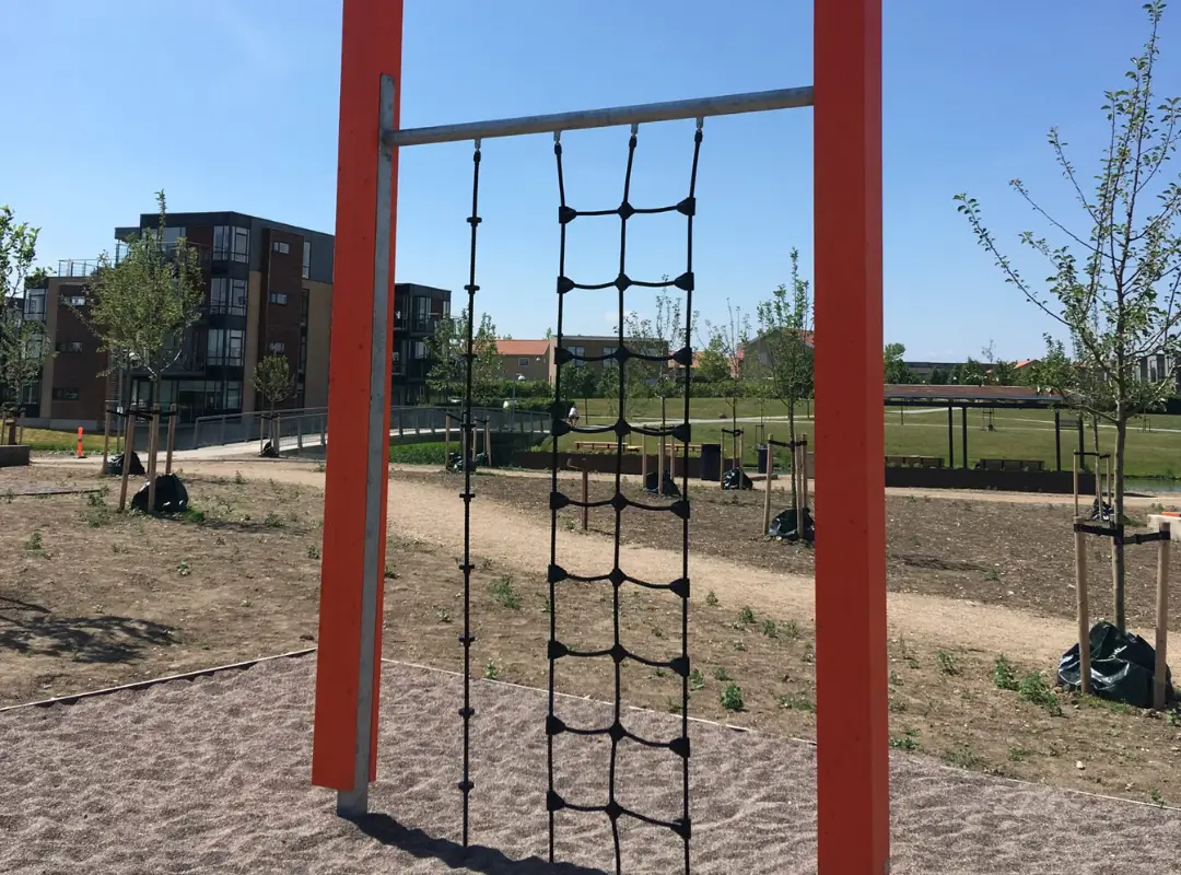 legeplads nuuk montering og levering af legepladser (6)