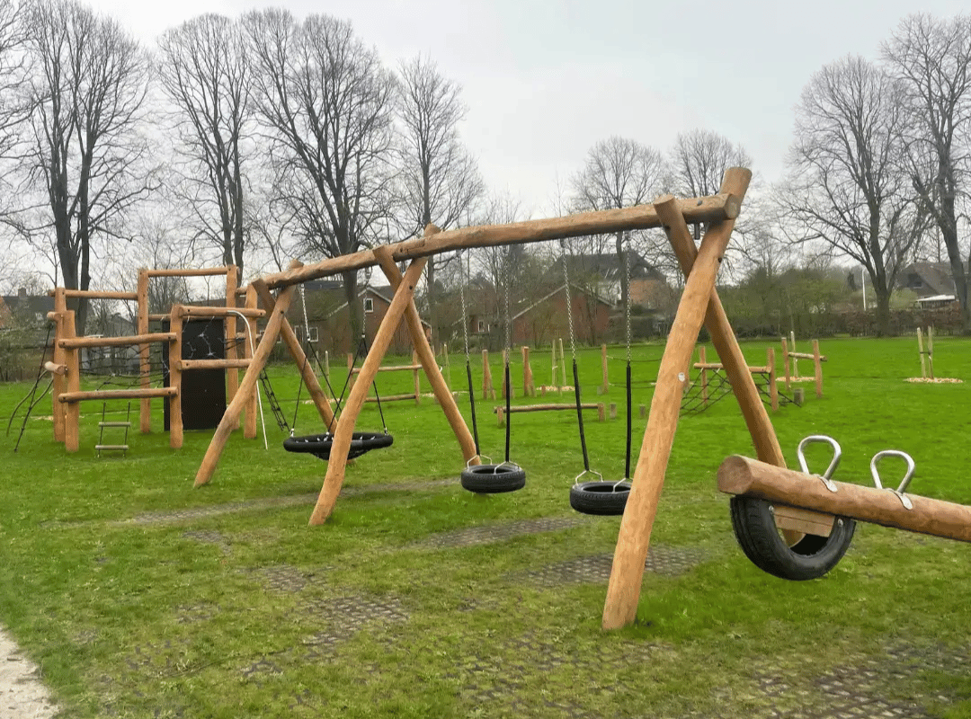 ubberup skole offentlig legeplads eksempel på monteret levering af copla legepladser offentlig udbud